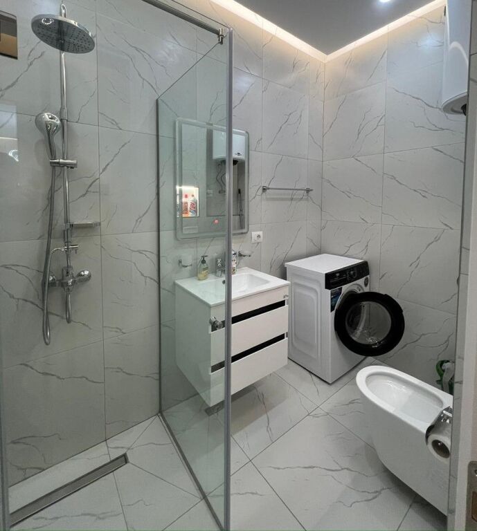 🏙️ Apartament 1+1 me Qira – Rruga e Kosovareve, pranë Hotel Dinastia