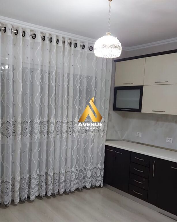 APARTAMENT 2+1 NË SHITJE, I MOBILUAR, KATI 4 – CONCORD CENTER