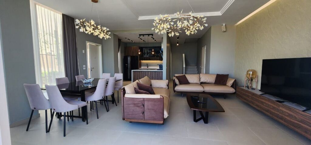 VILË LUKSOZE NE 📍 GREEN COAST 1