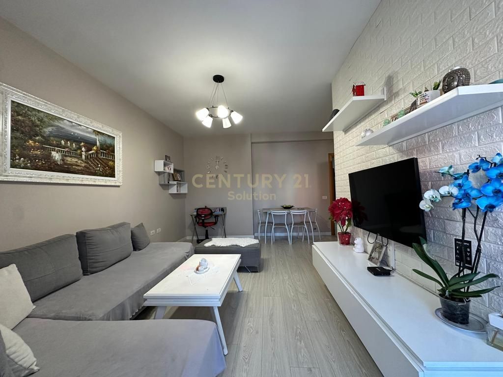 1+1 apartment for sale in the Astiri area