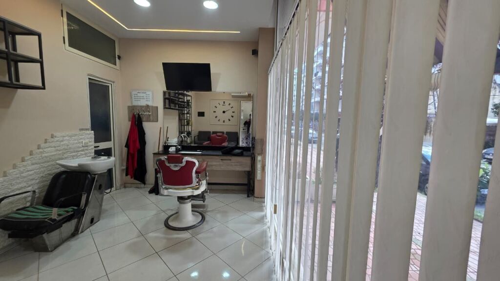 🔥 AMBIENT TREGTAR ME QIRA – SUPER MUNDËSI BIZNESI! 🔥