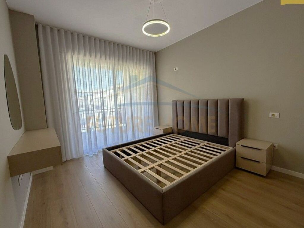 Shitet, Apartament 1+1, Unaza e Re