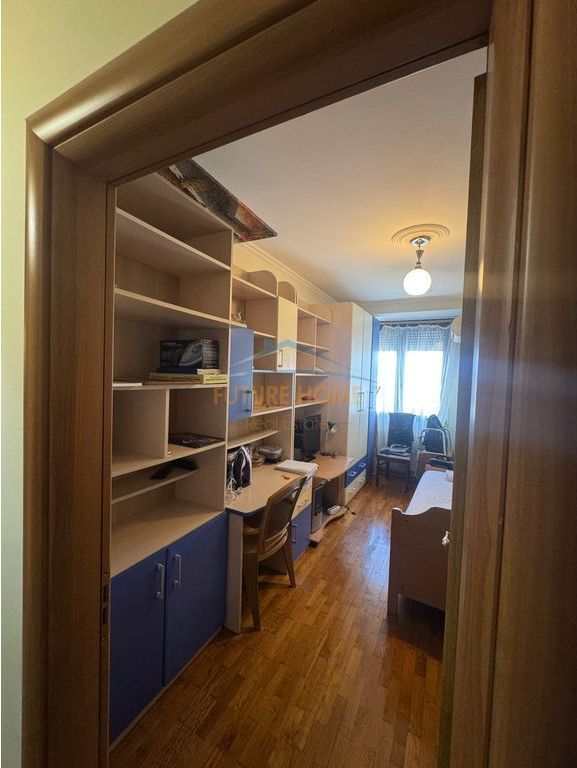 Affitto,Appartamento 3+1+2+Posto Auto,Via Bogdanëve, Tirana