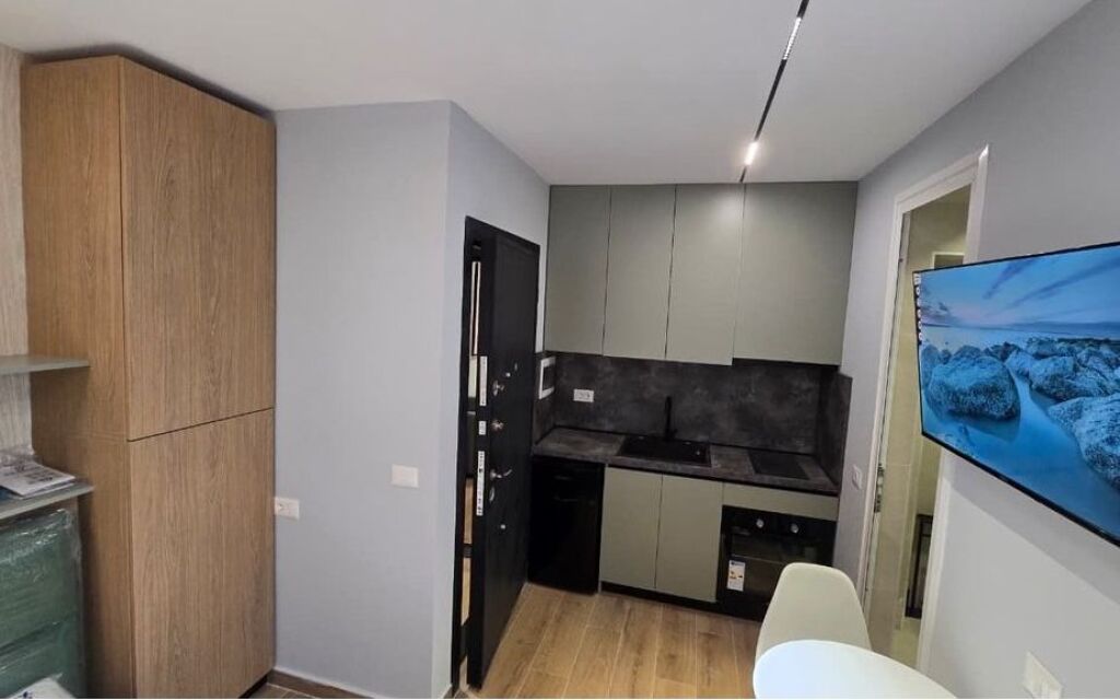 Shiten, 3-Garsoniere, Rruga Mine Peza, Tiranë.