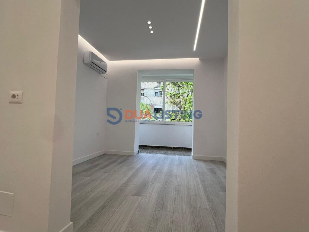 Business premises for rent, Barrikadave Street!