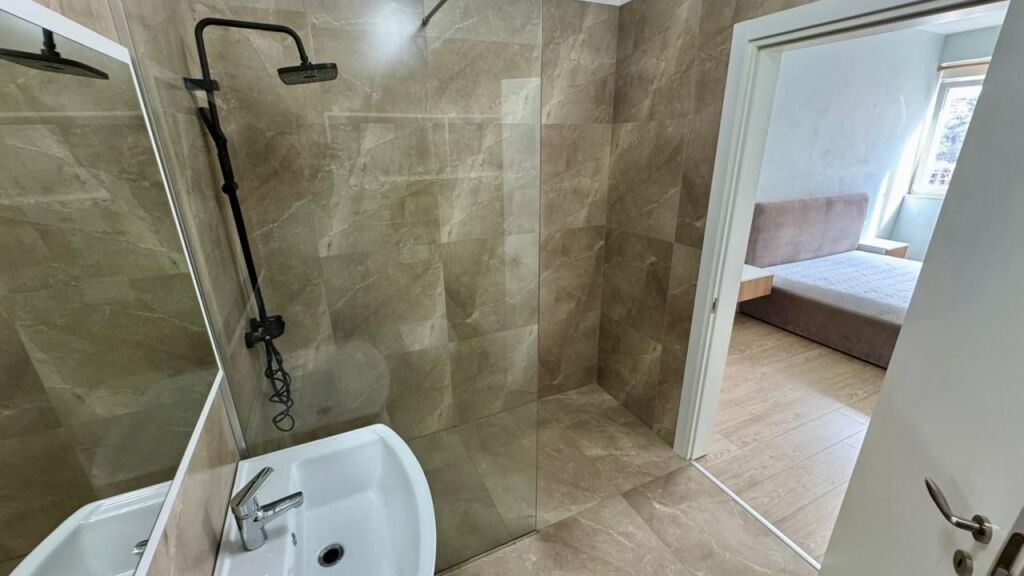 SHITET APARTAMENT 2+1+2 - GREEN TERRACE, LIQENI I THATË