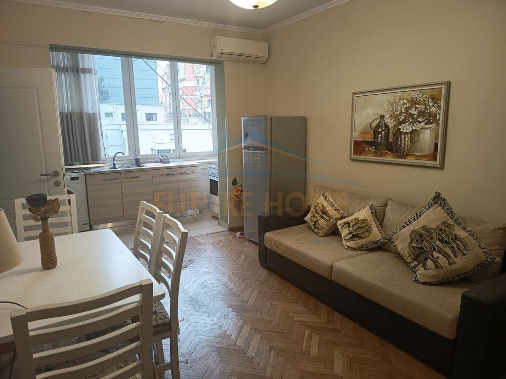 Qera, Apartament 1+1, Myslym Shyri, Tiranë.