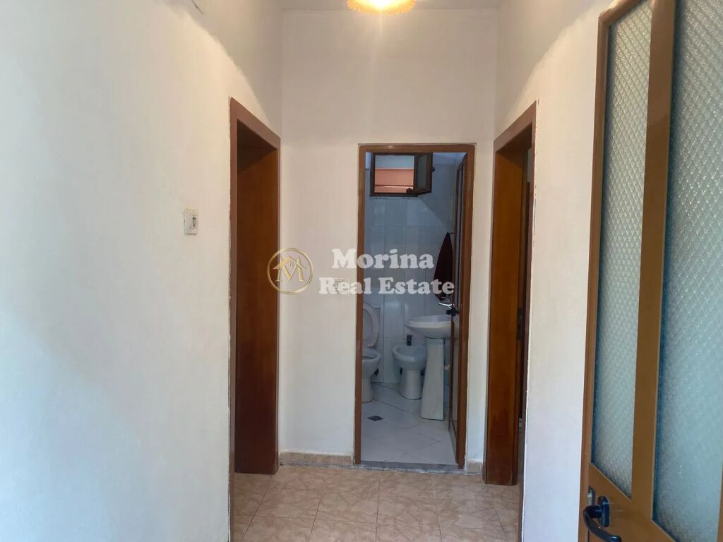 Affitto | Vilë 2 + 1 | Bulevardi i Ri | 400 €/mese