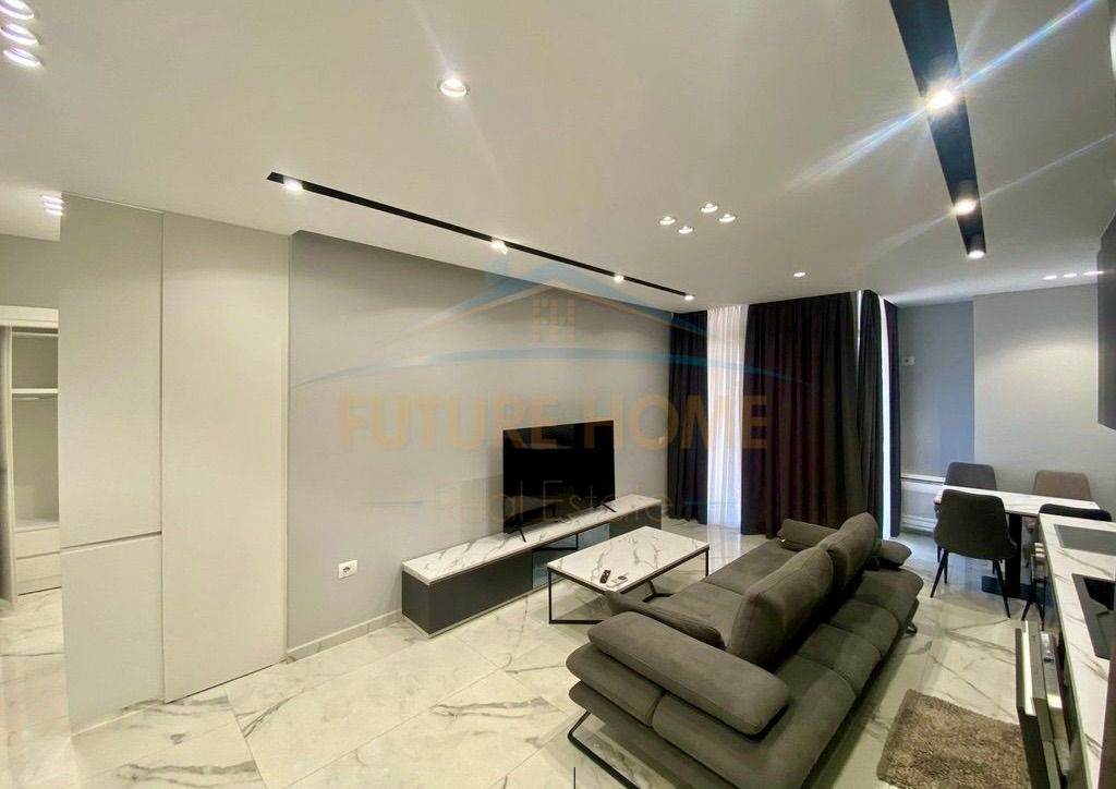 ✨ Lusso e Comfort in Via "Panorama" – 1+1 con Posto Auto! 🚗