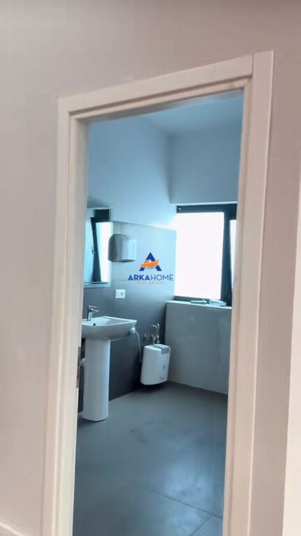 WAREHOUSE FOR RENT 500M2 "IN MËZEZ NEAR TOP CHANEL" 3000 EURO