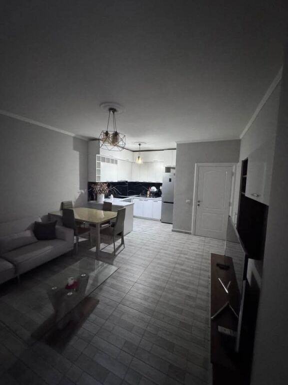 JEPET ME QERA SHTEPI 2+1 ( e mobiluar)- ASTIR, TIRANE