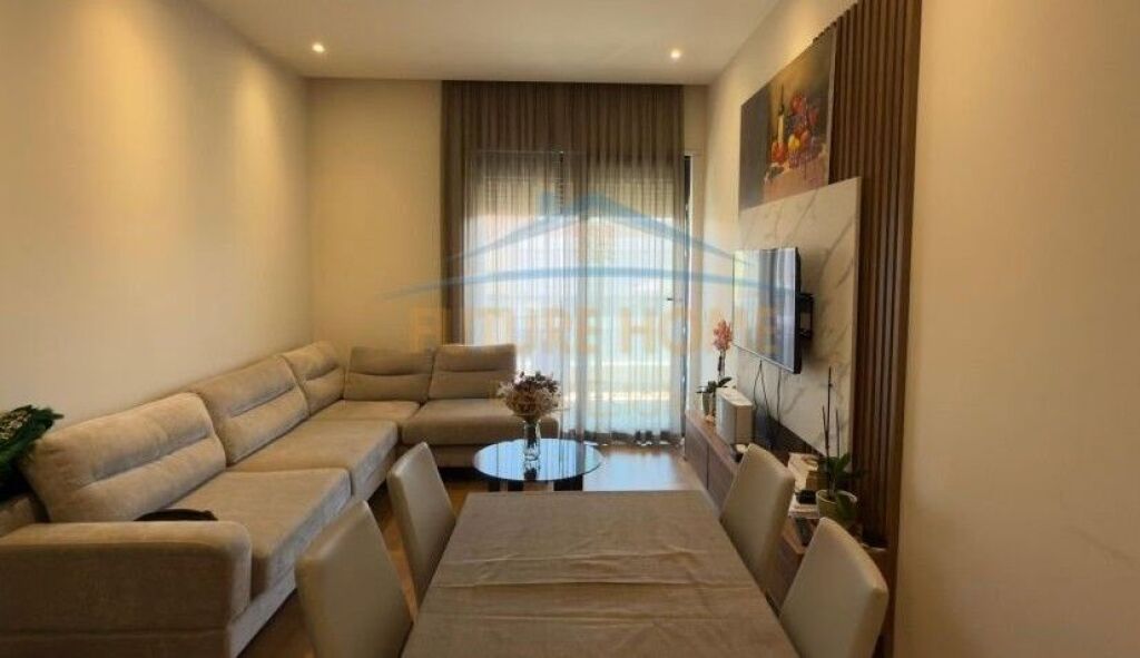 Affitto, Appartamento 1+1, Complesso Delijorgji, Tirana