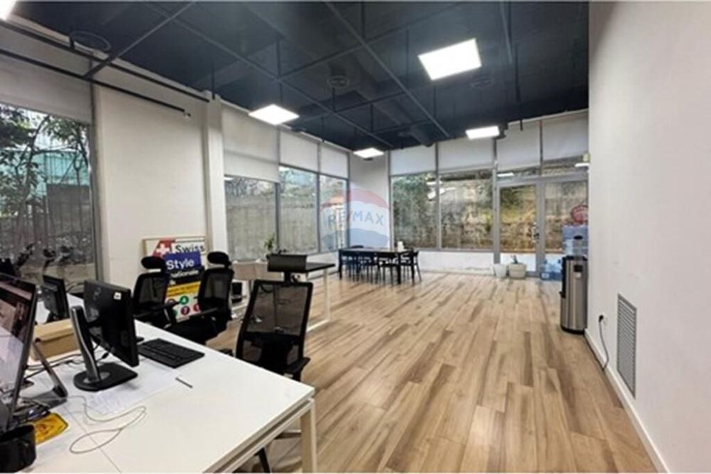 Shop - For Rent - Zoo Garden, Tirana