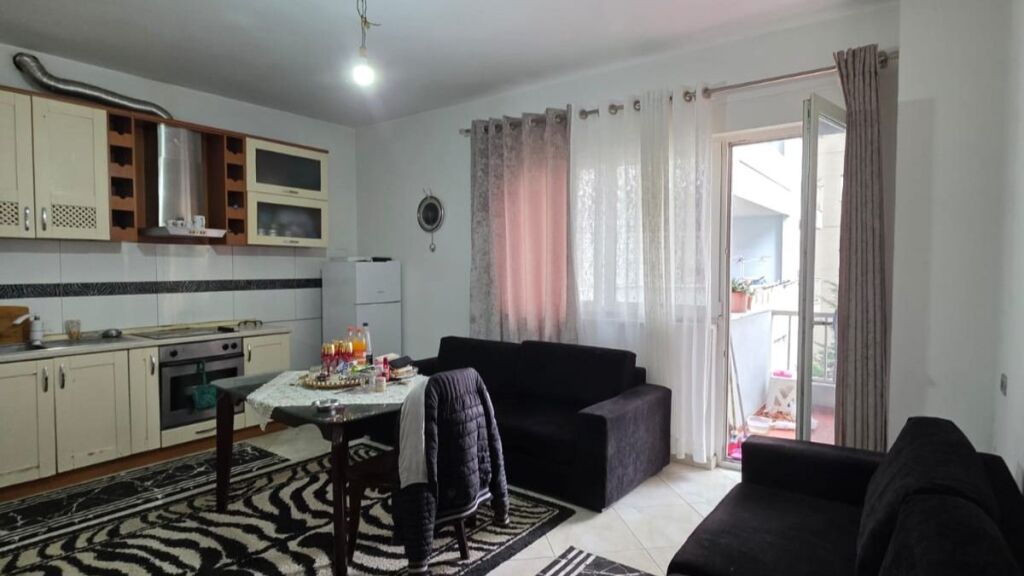 SHITET APARTAMENT 2+1+2 - RRUGA XHANFIZE KEKO, OXHAKU