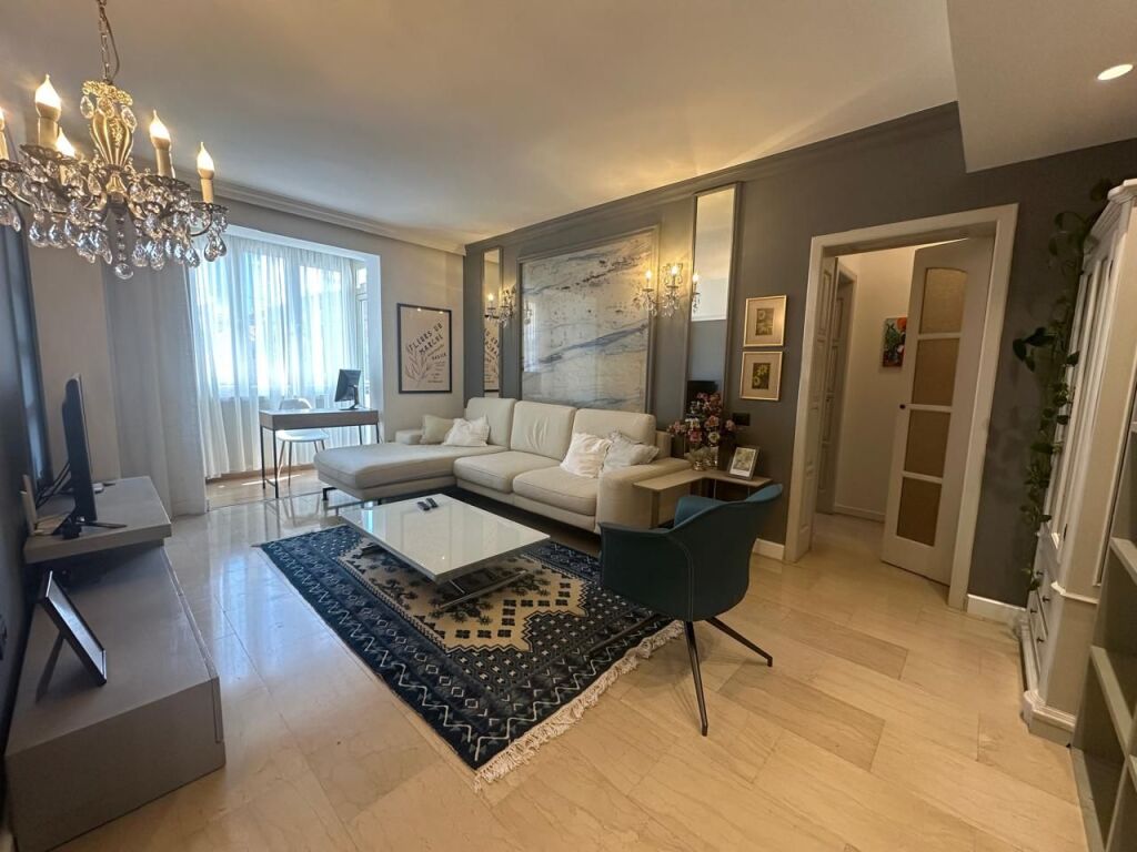 🏢Via Durazzo affittasi appartamento 3+1+2, arredato. 1.000 Euro