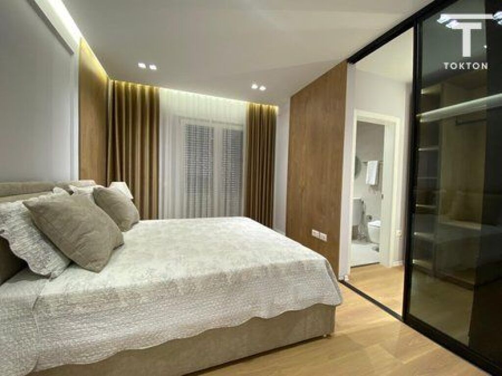 QIRA, APARTAMENT 2+1+2, RRUGA: "JORDAN MISJA", TIRANË