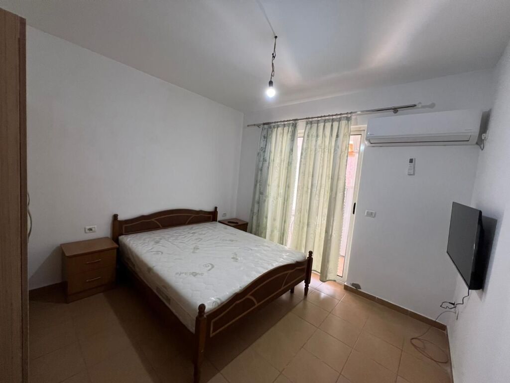 Jepet me qira garsoniere ne Astir !