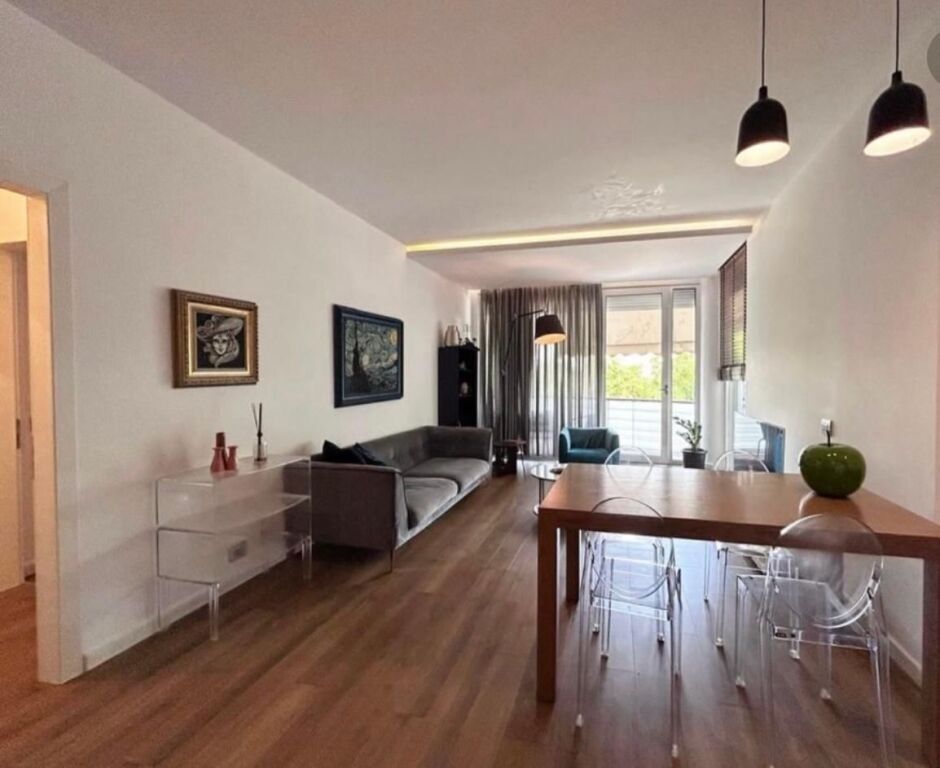 Apartament 2+1 me qira tek Liqeni i Thate