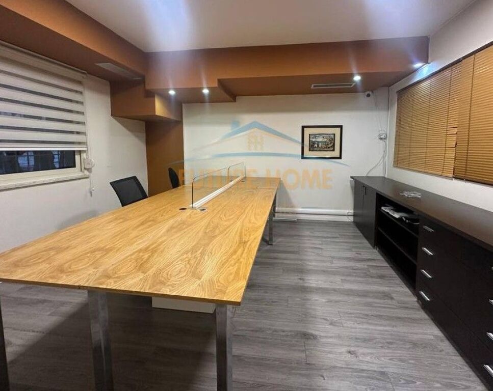 For rent, Business premises, "Sami Frasheri" Street