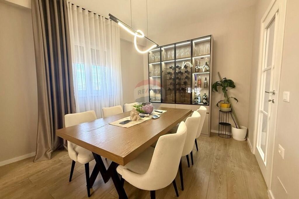 Luxury apartment for sale at Bulevardi i Ri!