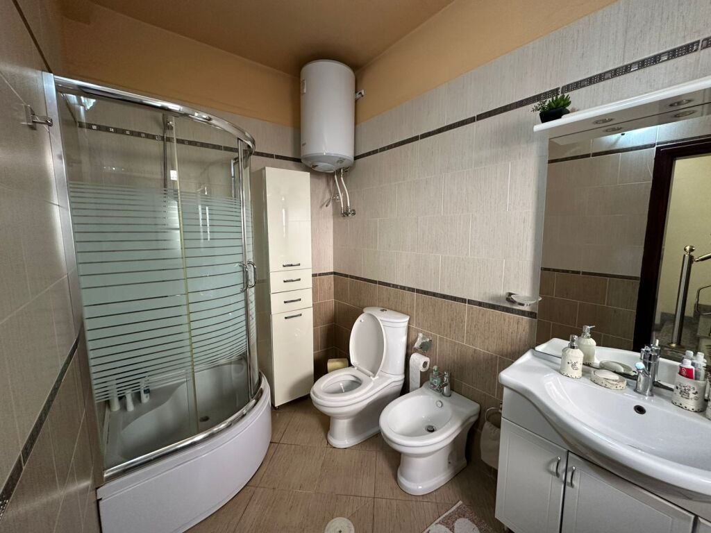 Vile per shitje tek Rruga Jordan Misja.