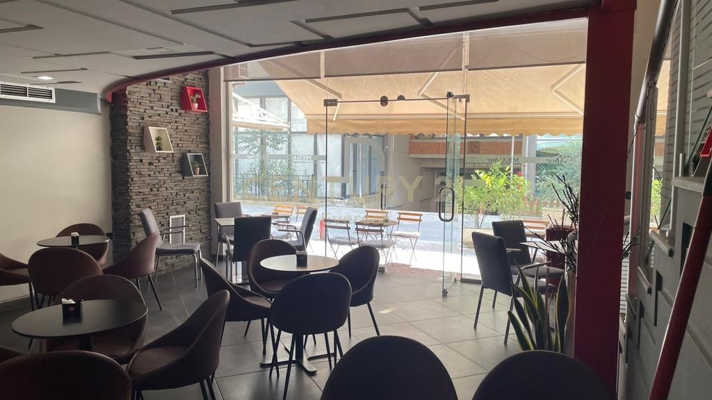 LAPRAKE, JAPIM ME QIRA BAR-KAFE 1,100 € /Muaj