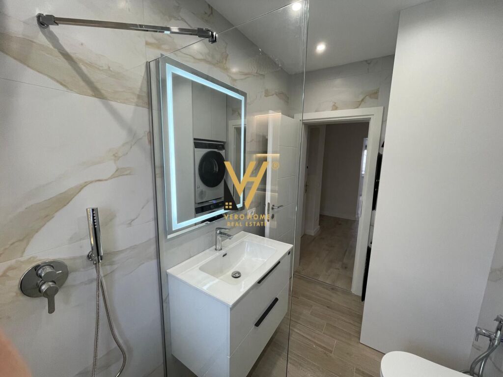 OFFICE 110 M2 FOR RENT ON THE 9TH FLOOR 120,000 LEKE