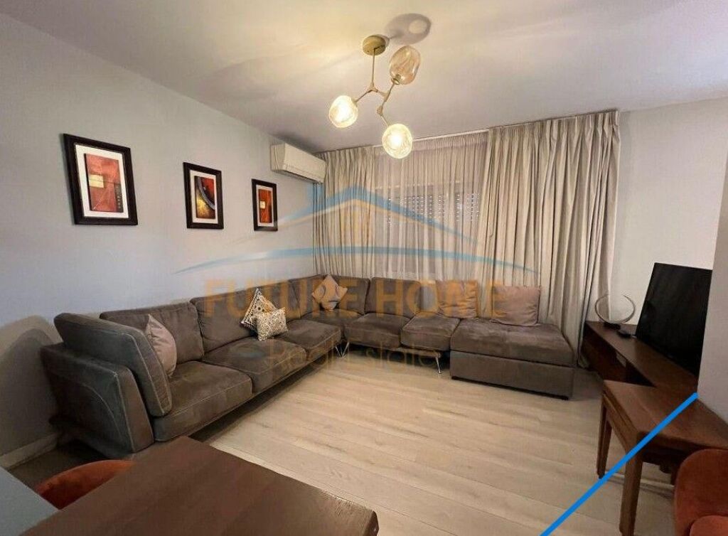 In vendita, Appartamento 2+1+2 , Ex Parco Autobus, Tirana .