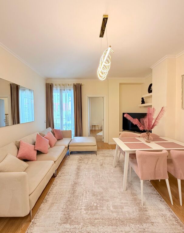 🏢Jepet me Qira Apartament 2+1 te Rruga Kosovareve