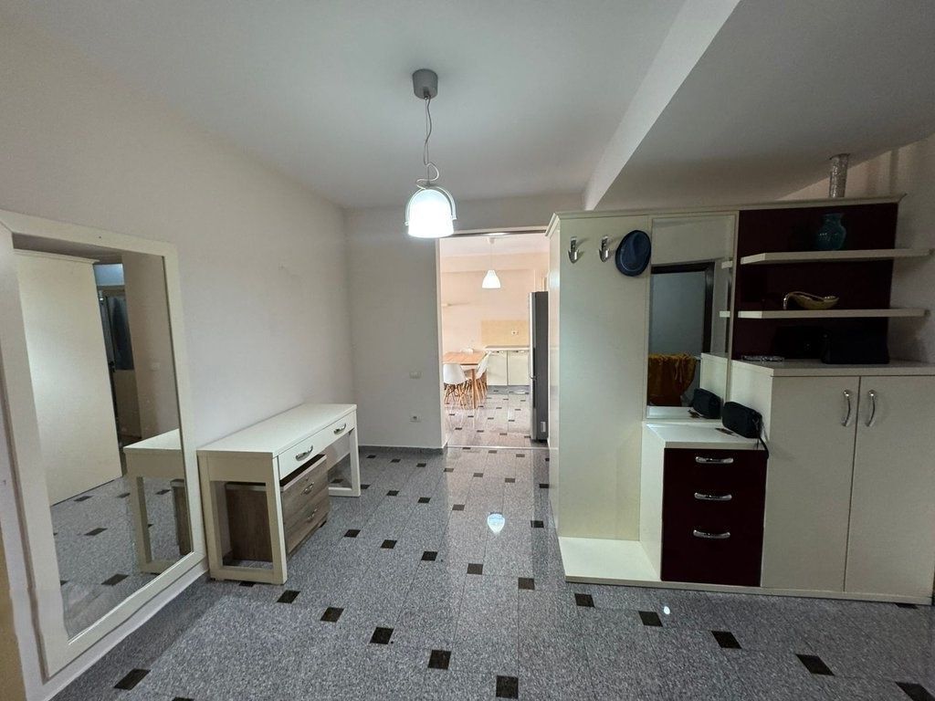 Jepet me qira 2+1 tek Vilat e Selites!