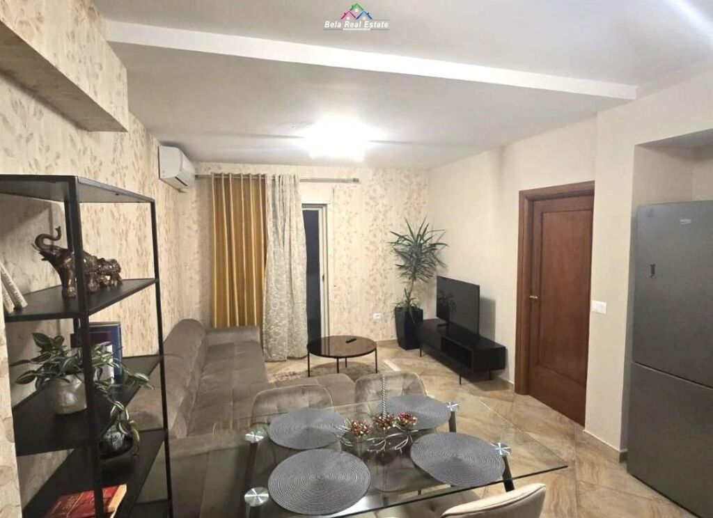 Apartament Me Qera 1+1 tek Rruga e Barrikadave (ID B2101625) Tirane