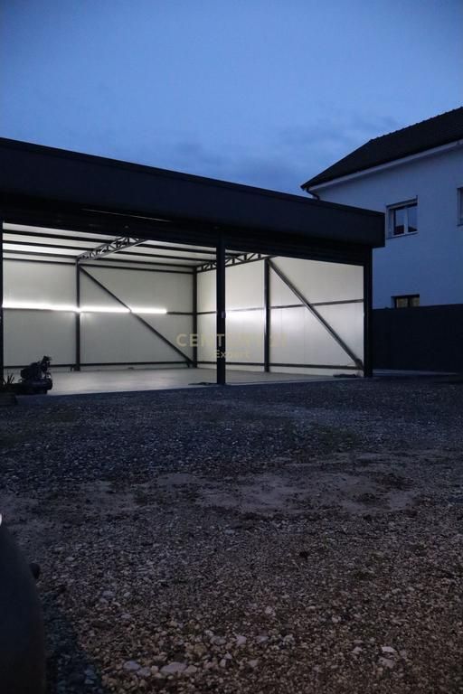 JEPET ME QIRA HAPSIR MULTIFUNKSIONALE