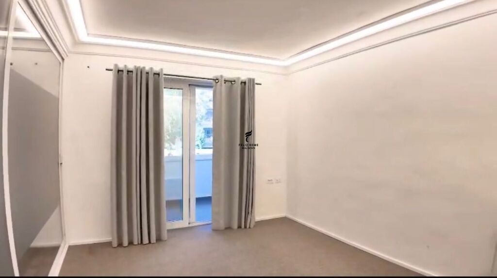 OFFICE FOR RENT 130M2 DURRES ROAD 150,000 LEKE FH-68195