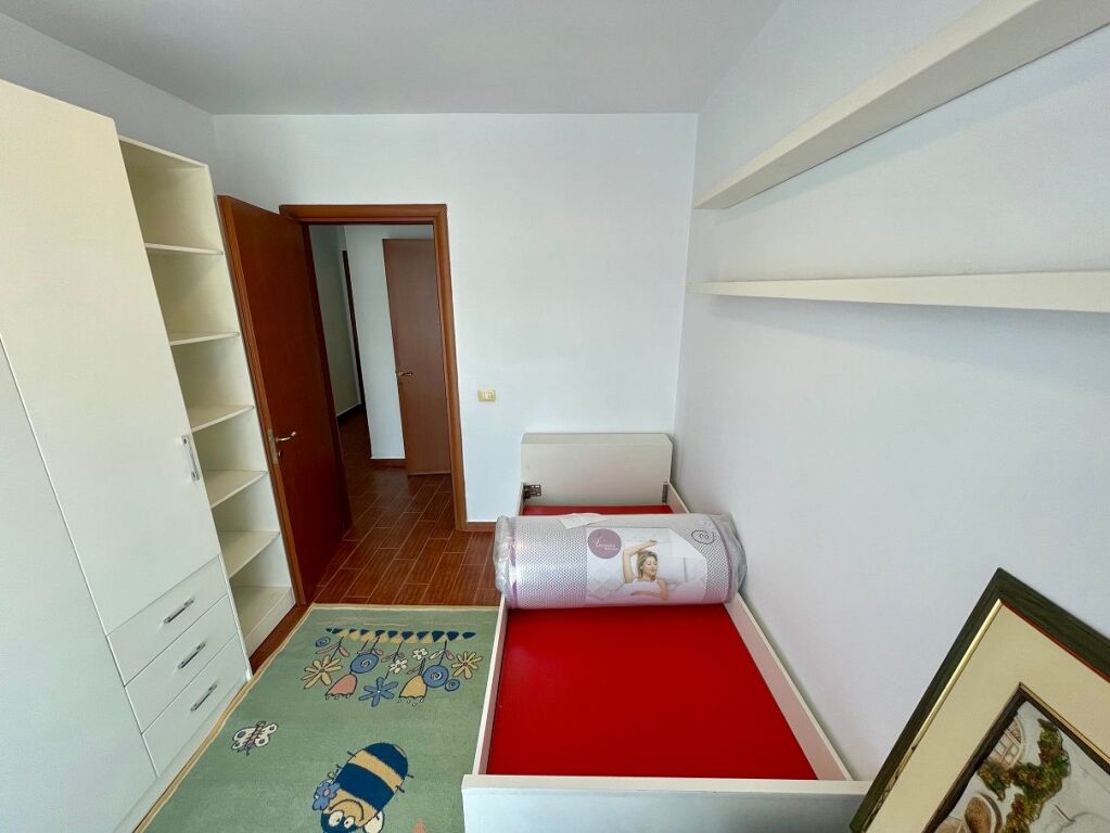 Affittasi appartamento 2+1 Centro "Kristal", Comune di Parigi