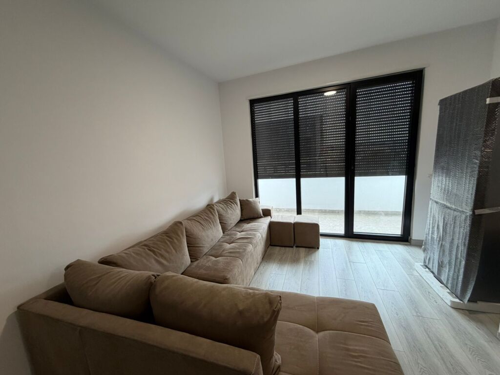 Jepet Apartament me qera