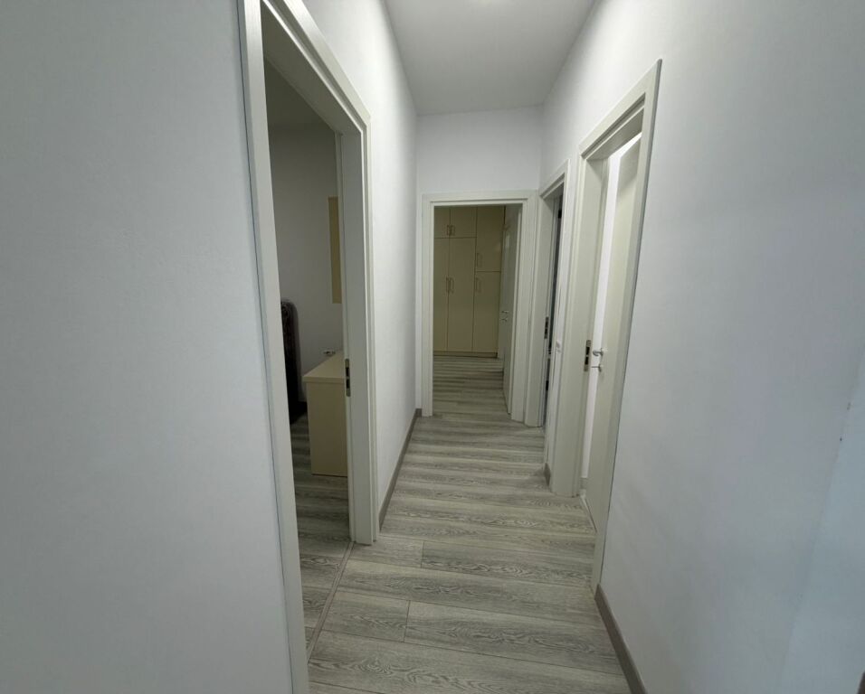 Jepet Apartament me qera