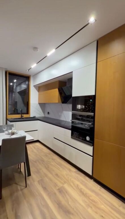 BULEVARDI I RI-AP 1+1+PARKING SPACE FOR RENT