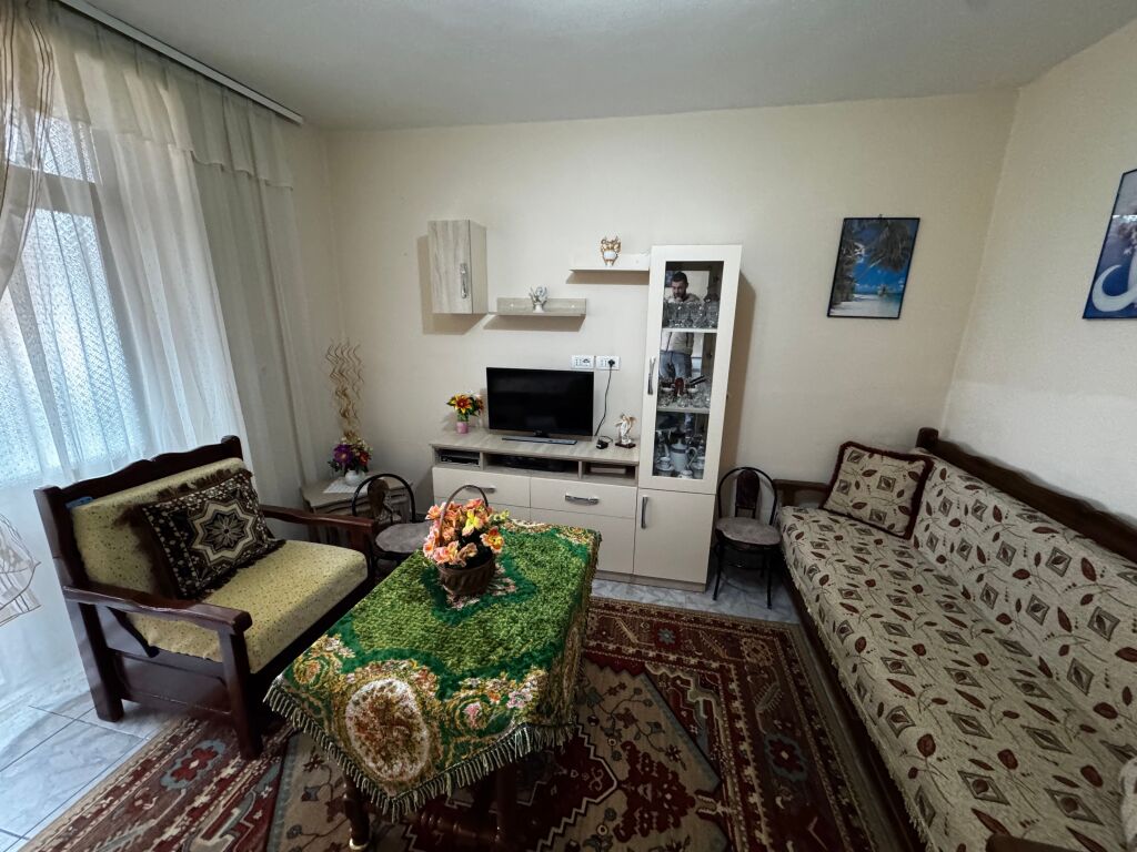 🏡 1+1 for Rent – Korçë, Neighborhood 14