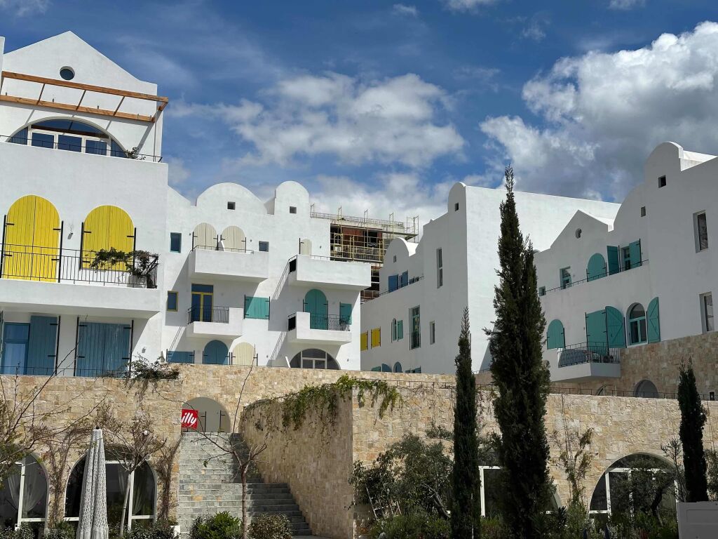 🏡 Shitet apartament 2+1 te Santorini Residence, Dhermi