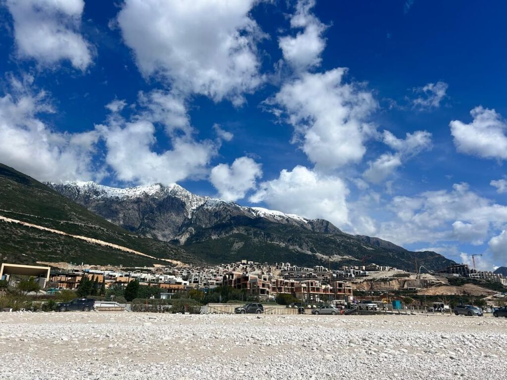 🏖️ APARTAMENT LUKSOZ 1+1  PËR SHITJE – GREEN COAST 2, DHËRMI