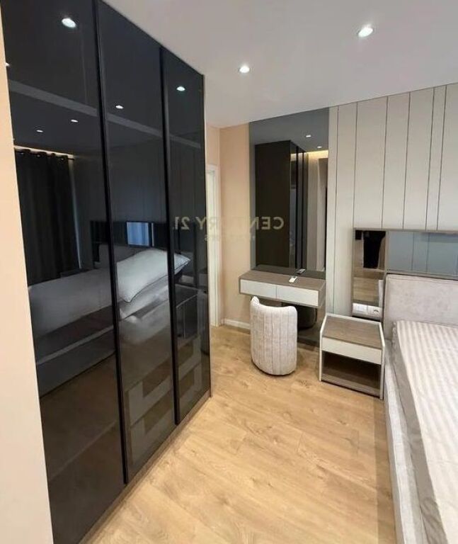 Appartamento in vendita 2+1+2+ Posto Auto, Via Durazzo