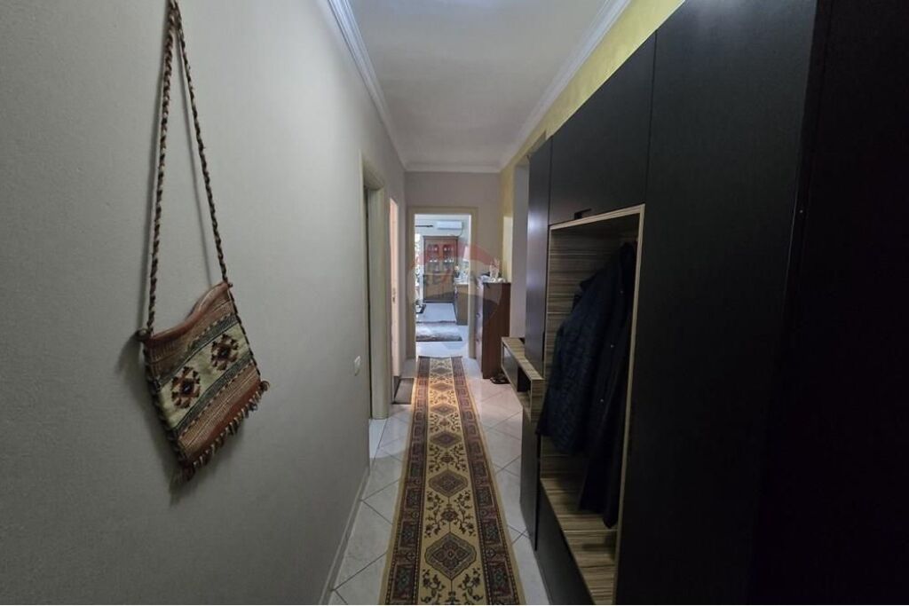 Apartament - Për Shitje - Vila L, Tiranë