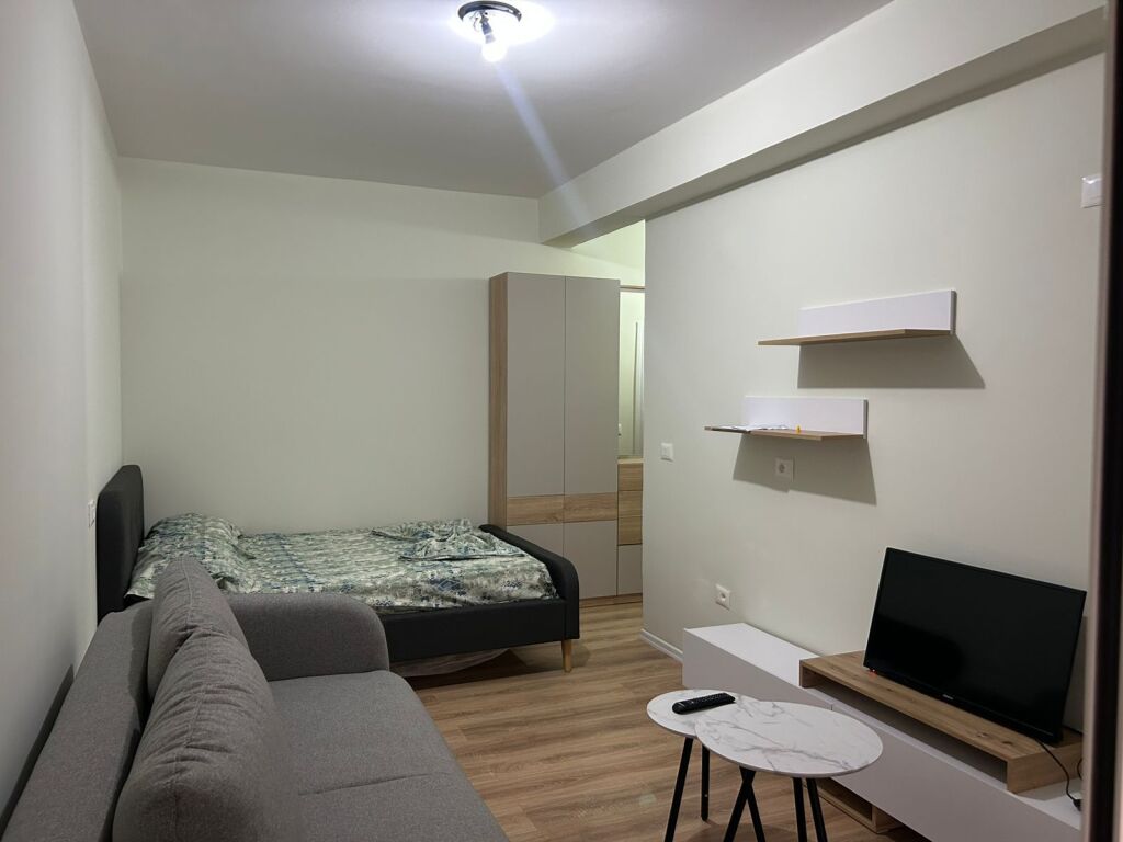 SHESIM GARSONJERE , VETEM  30m larg detit, Shkembi Kavajes