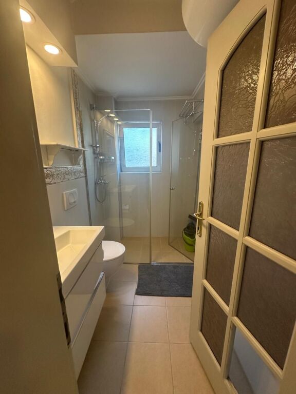 🏢Via Durazzo affittasi appartamento 3+1+2, arredato. 1.000 Euro