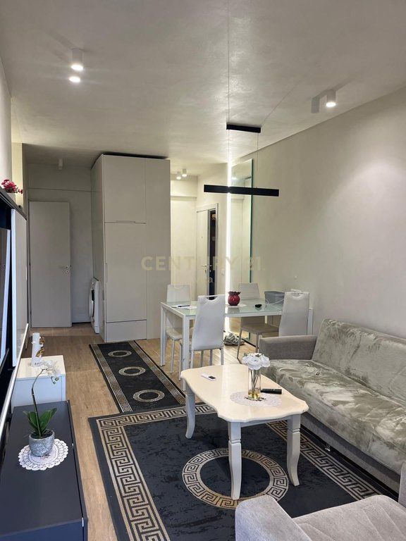 SHITET APARTAMENT 1+1 NE VIJE TE PARE ME DETIN – PLAZH , DURRES 🌊