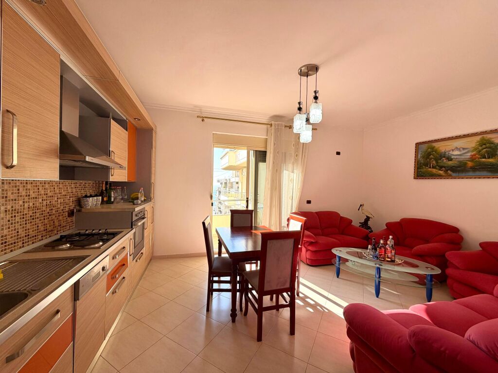 Shitet Apartament 2+1+2 Vlore 📍