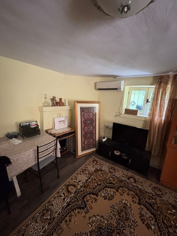 Jepet me qera kati 1 i vile SELVIA