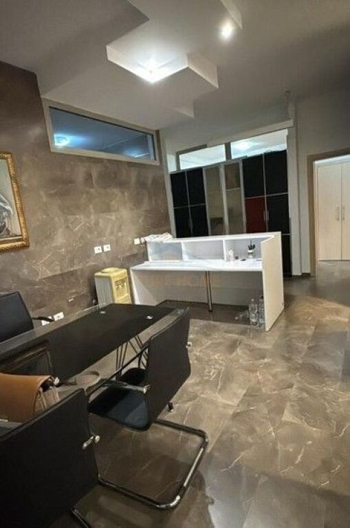 Affitto, Locale Commerciale, Garda