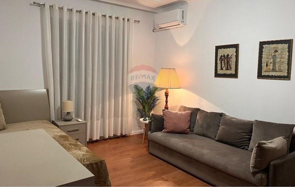 Apartament 3+1+2+parkim per qira në Bllok ID: 530261060-2016