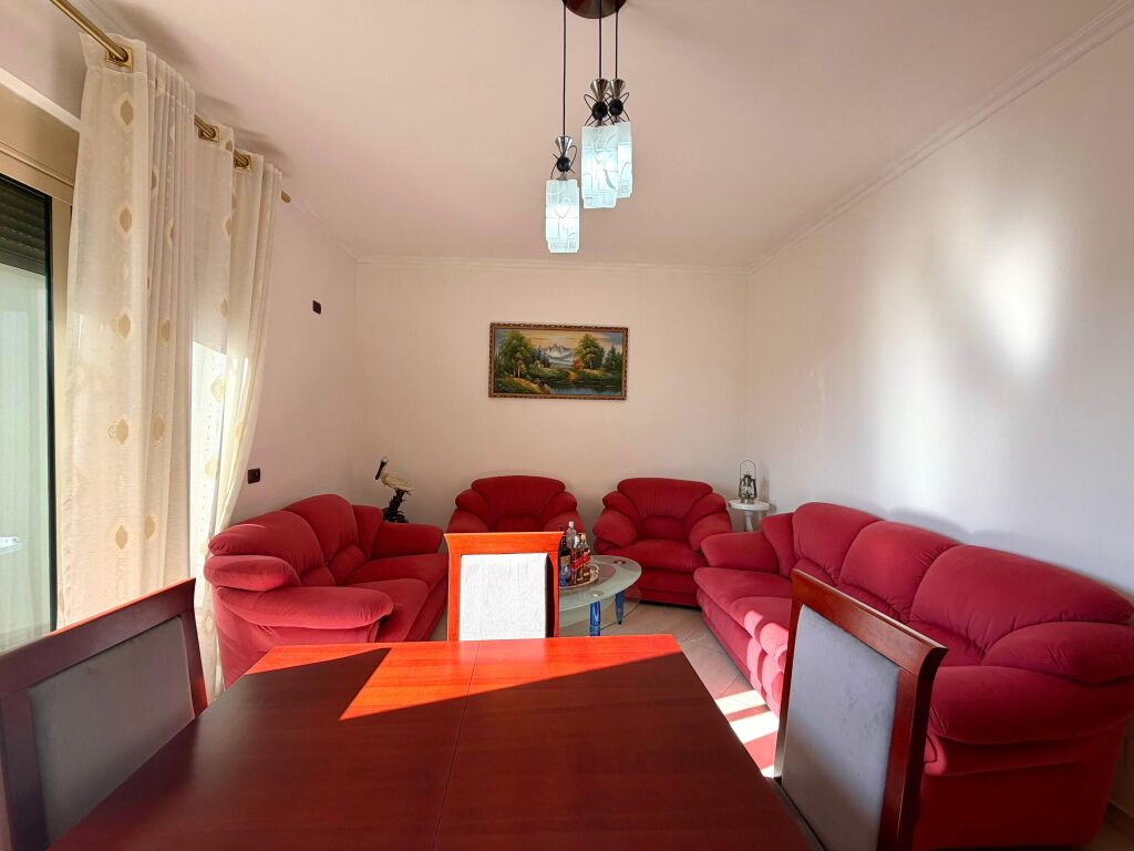 Shitet Apartament 2+1+2 Vlore 📍